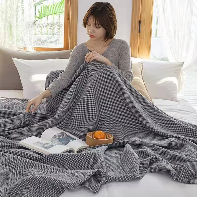 Elegant Classic style Cube Range Blanket