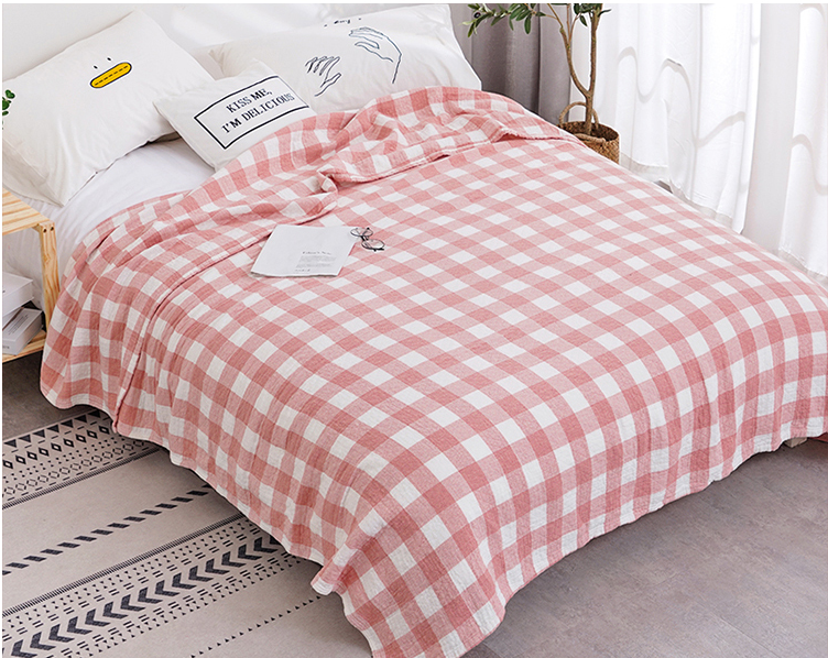 Elegant Classic style Checks Range Blanket